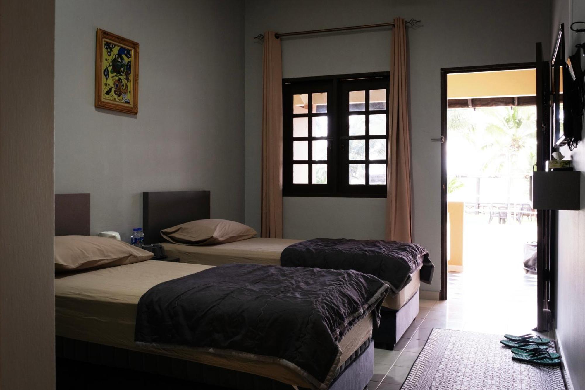 Blackstone Beach Resort Kuantan Kültér fotó